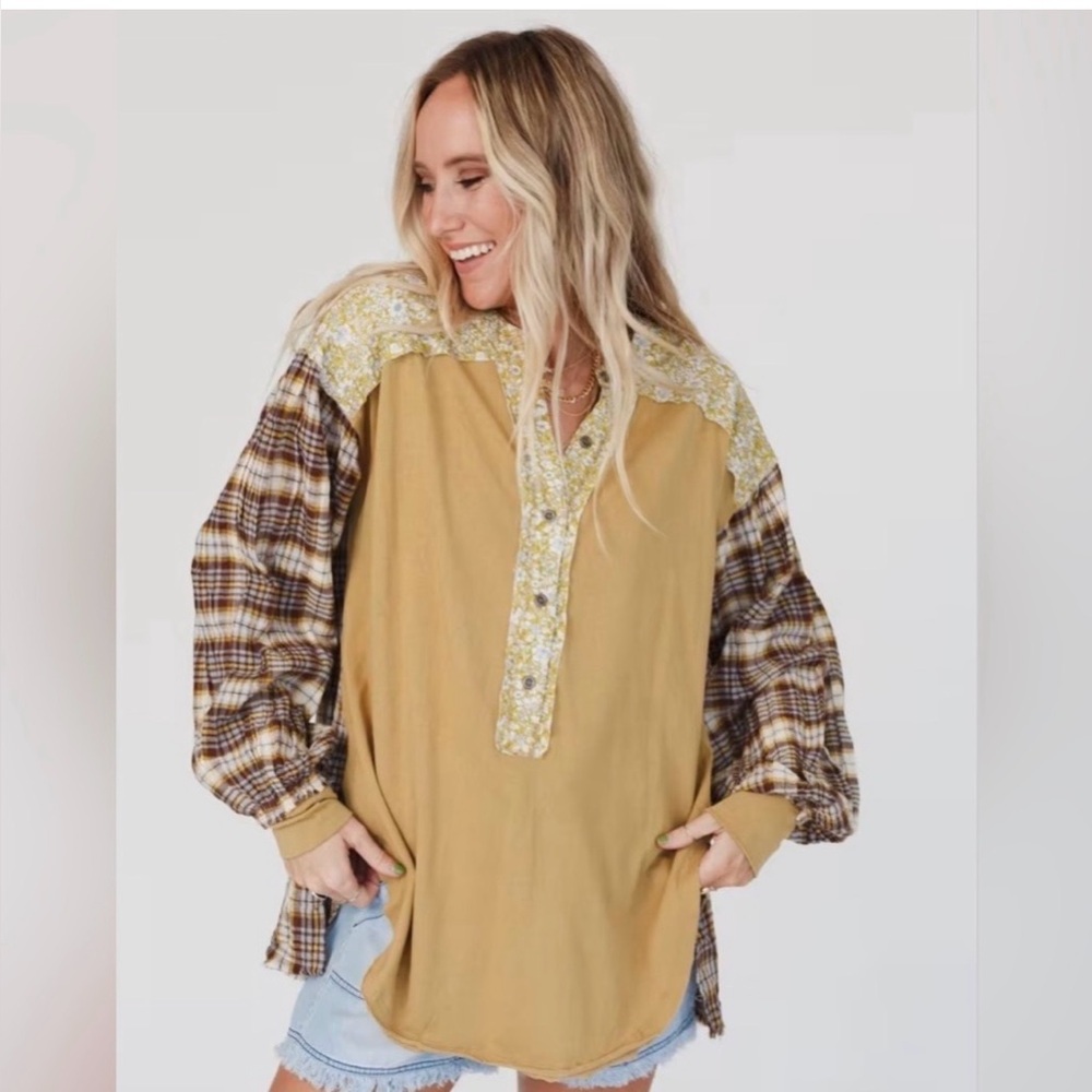 EUC❤️THREE BIRD NEST❤️ Better Together Mixed Print Top size S in Mustard